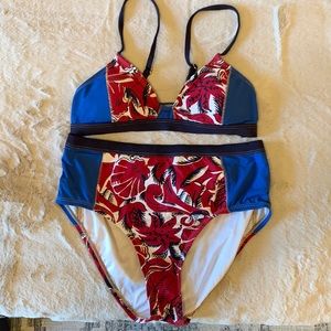 DONATED LOFT beach bikini. Like new. Bottoms XS, Top Small. 5⭐️Seller Posh A